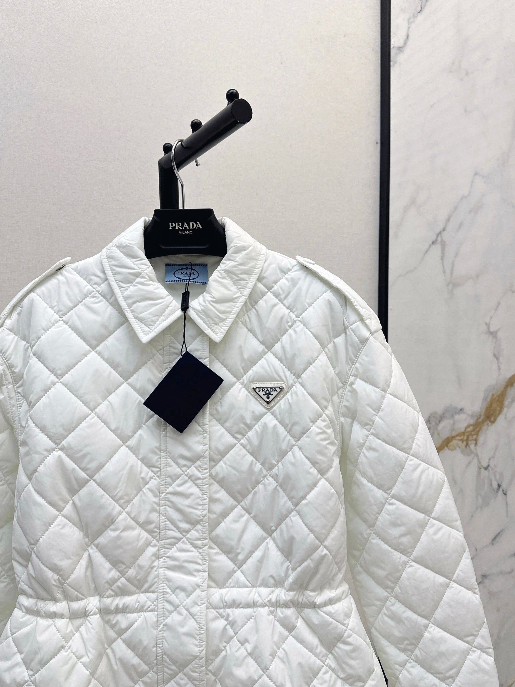 Medium Length Trench Style