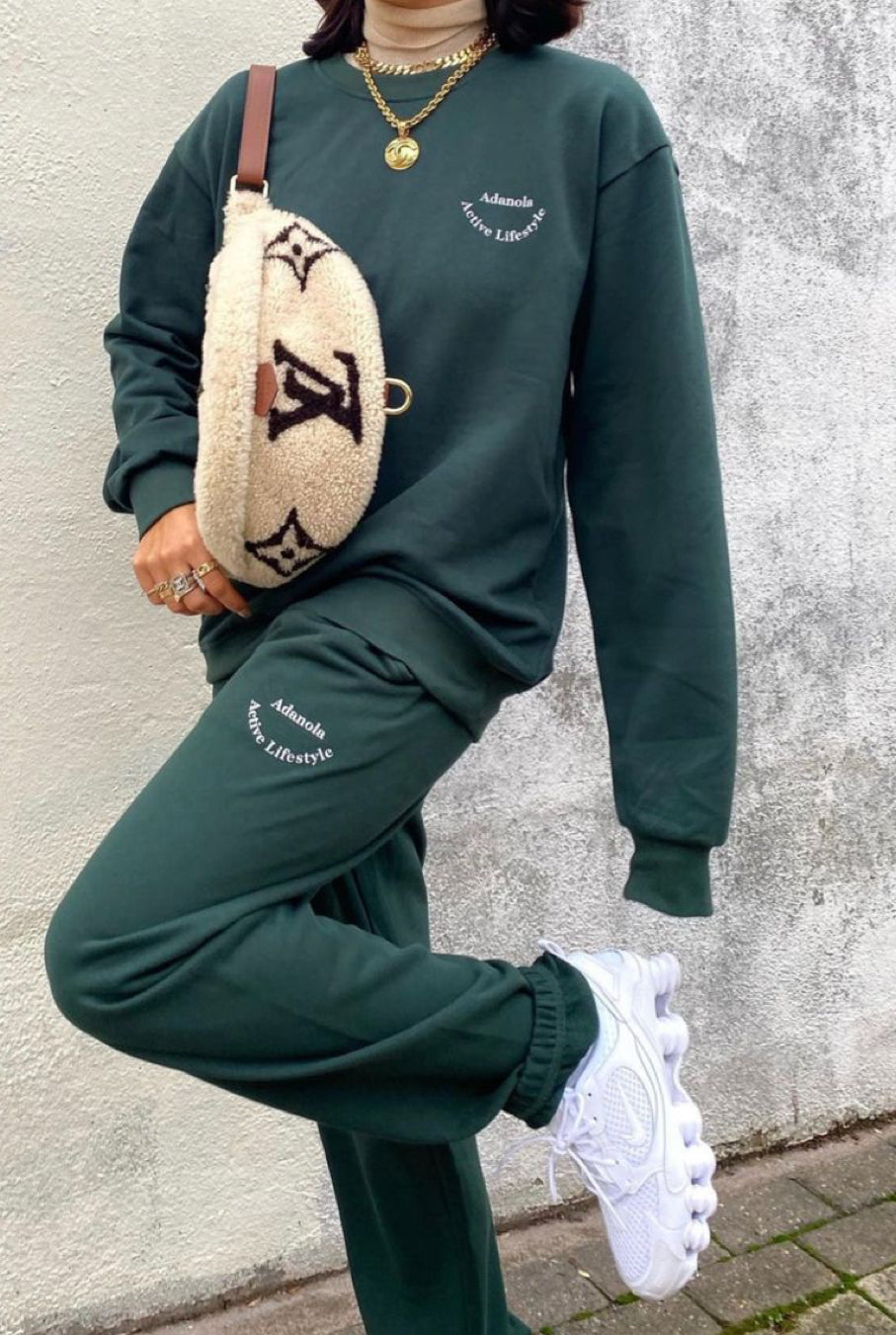 Fuzzy waist bag in multiple colors