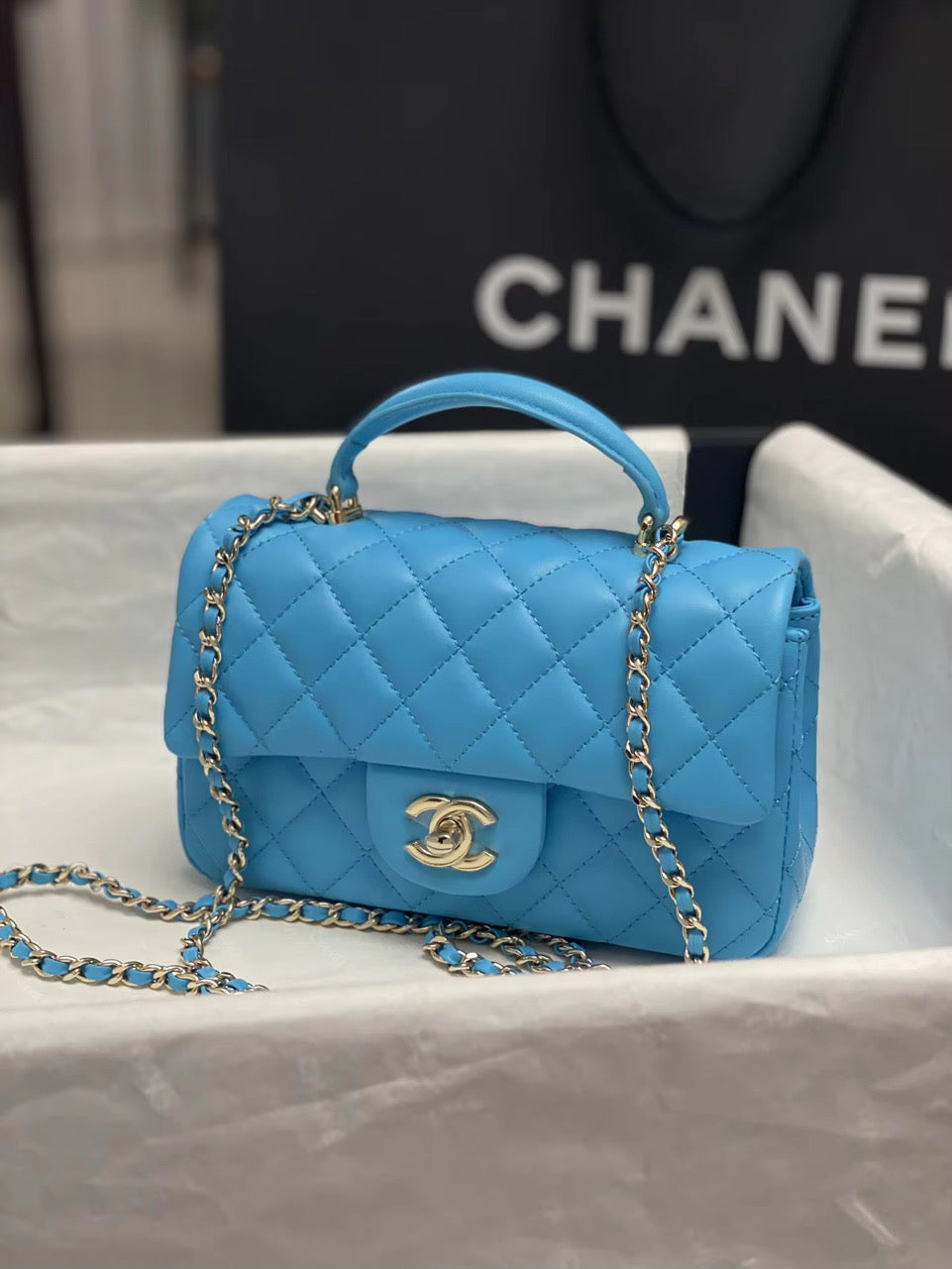 Luxury Top Handle (NOT ELIGIBLE FOR DISCOUNT)