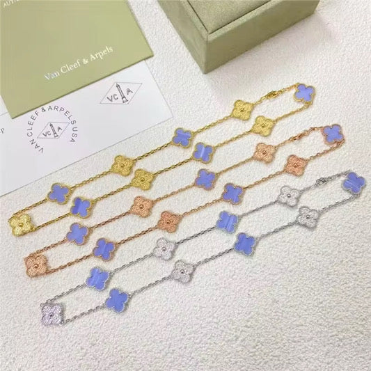 Medium length purple necklace