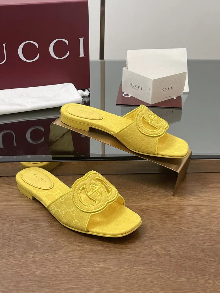 Interlocking Bright Sandals
