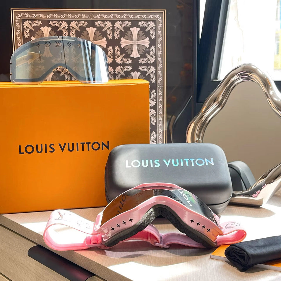 High end ski glasses