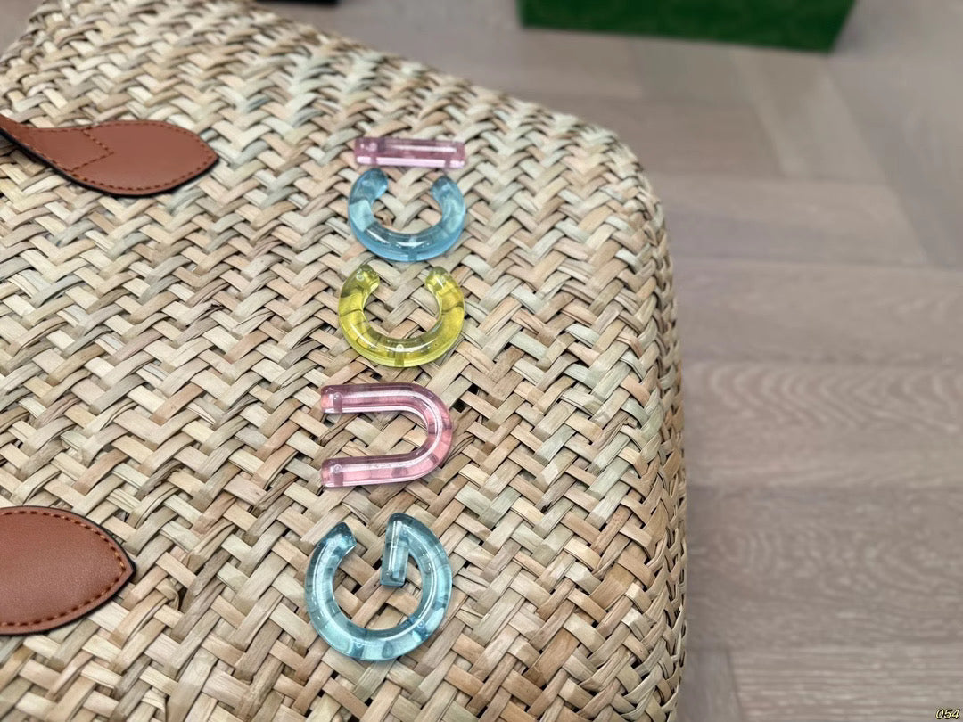 Rattan purse with leather straps