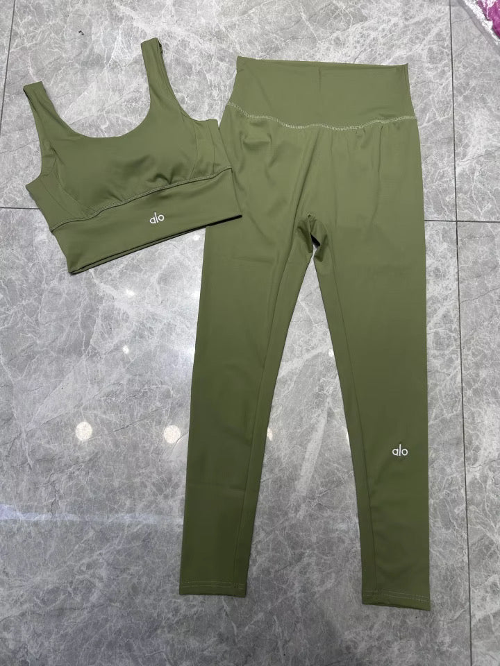 Sports Bra & Leggings
