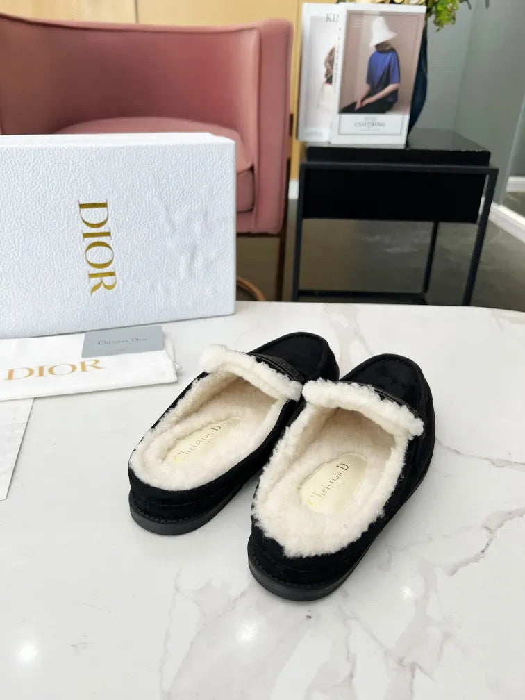 Cozy Mule