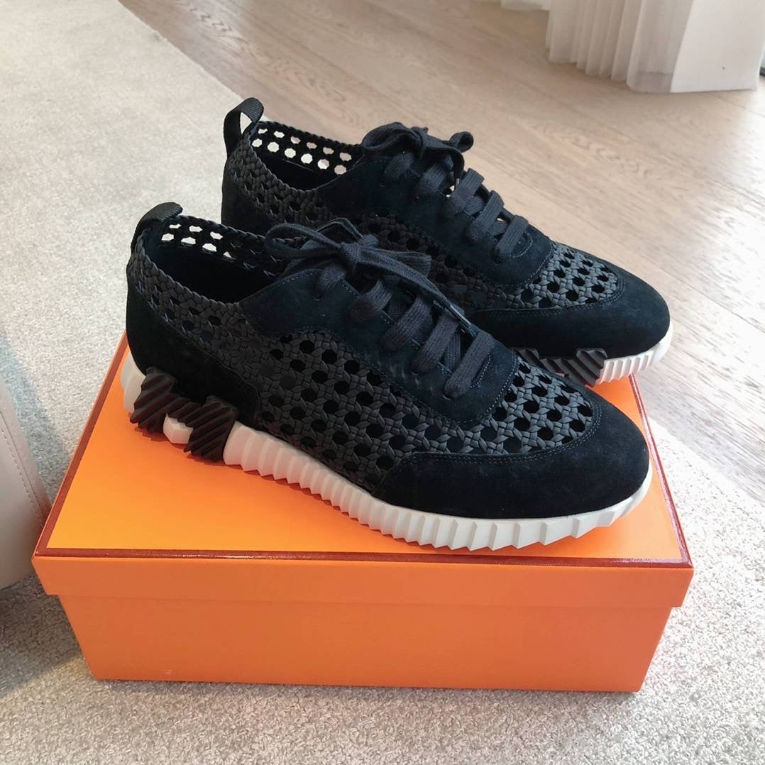 Perfect summer tennis shoe