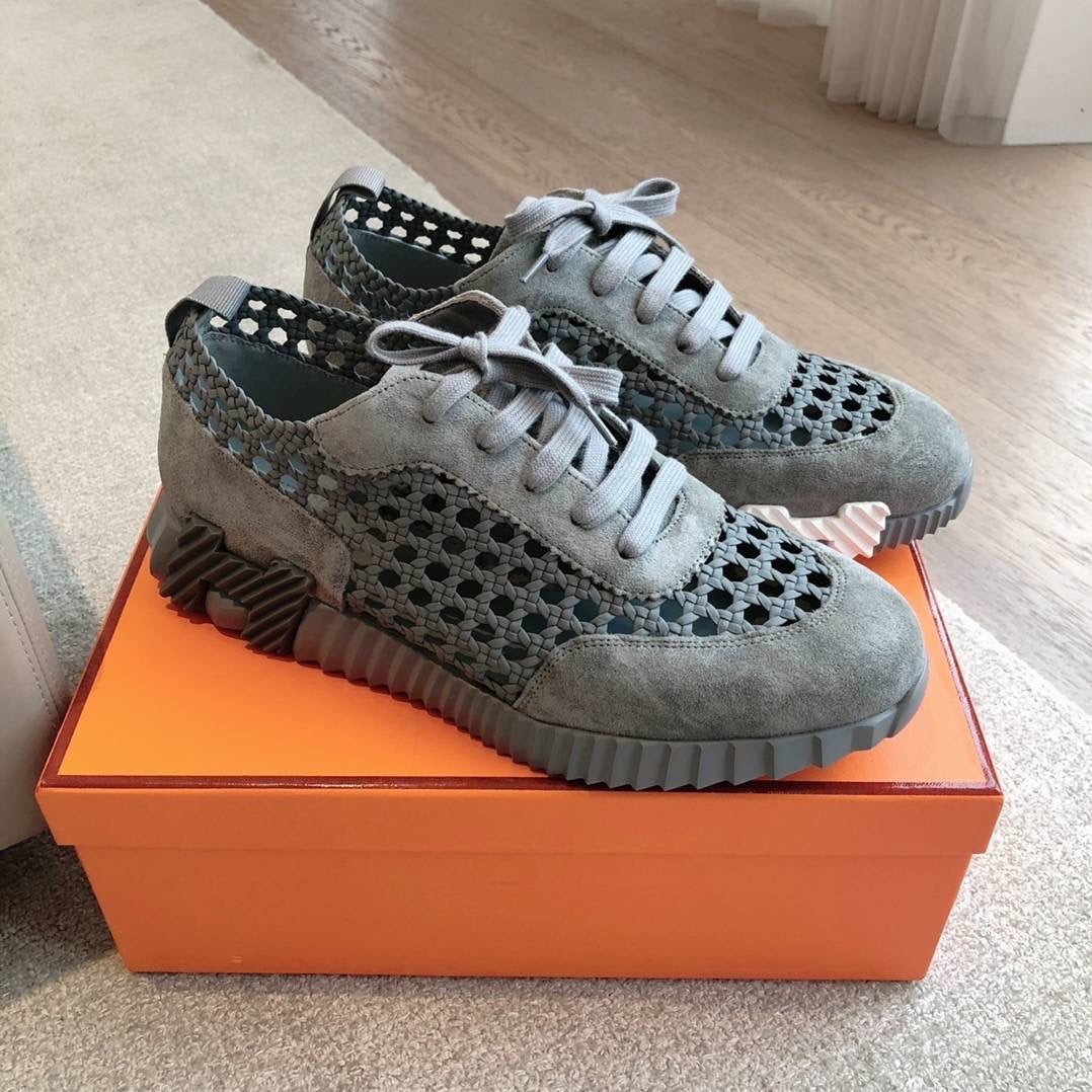 Perfect summer tennis shoe