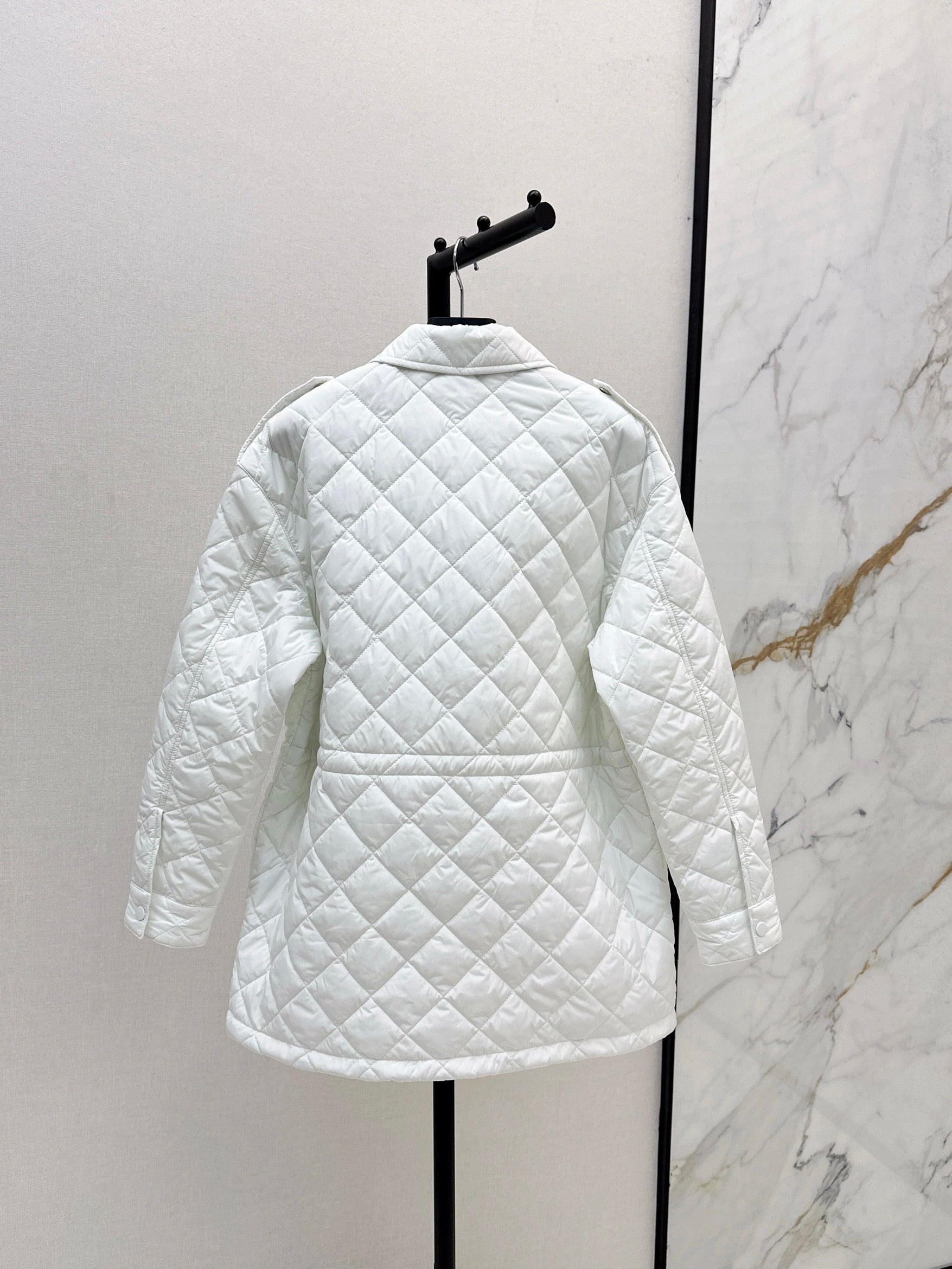 Medium Length Trench Style