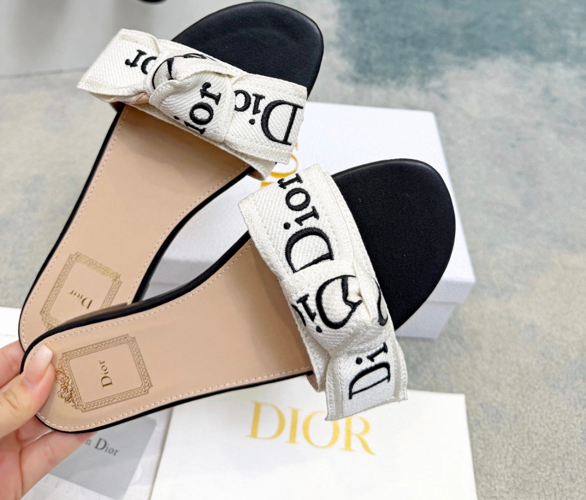 Flat Ribbon Flats