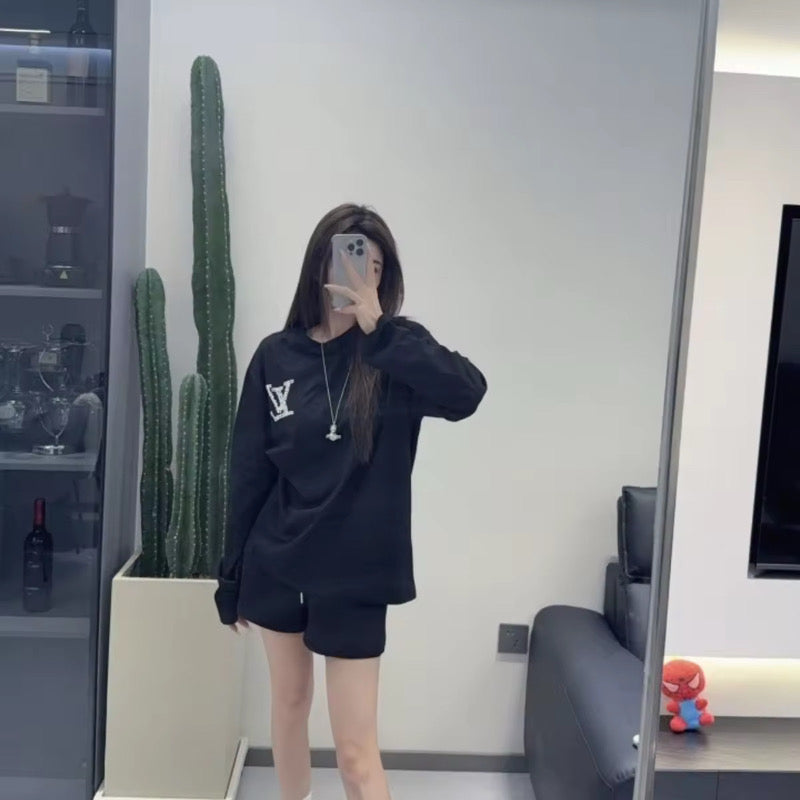 Top with beads long sleeve