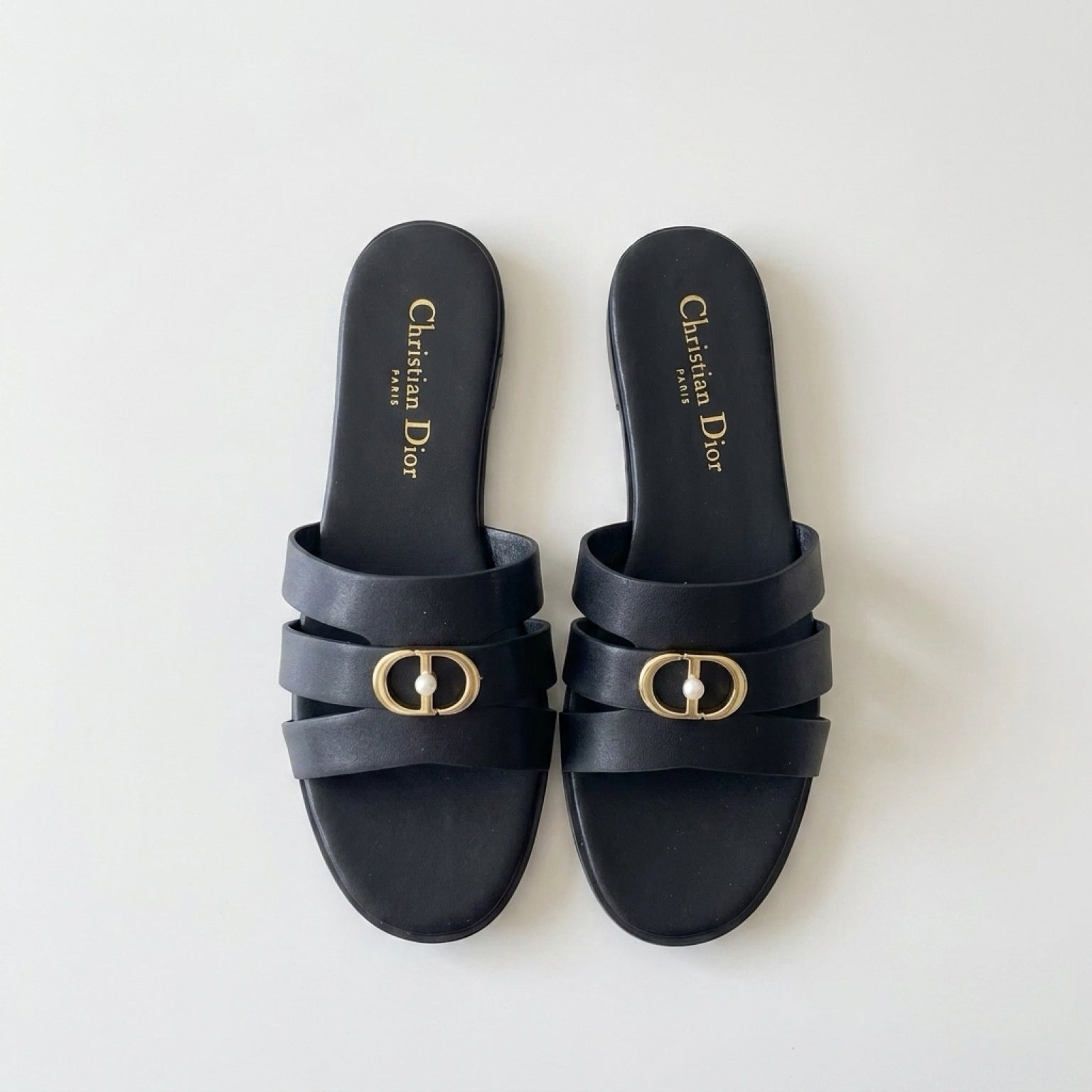 Triple strap sandal