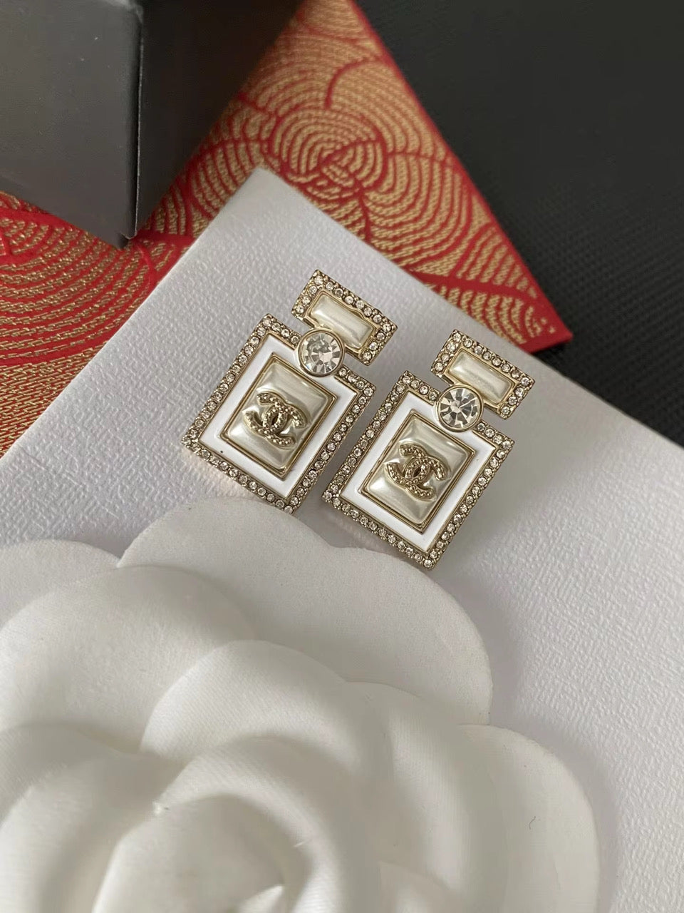 Medium Potion Earrings