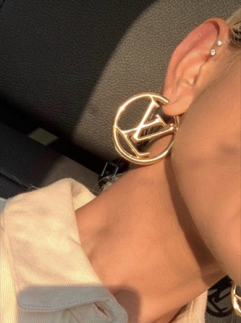 Aros pequeños de oro