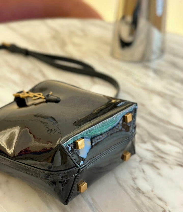The perfect fall bag