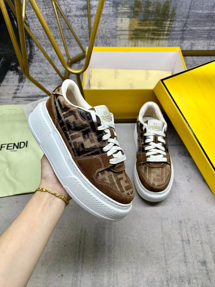 High Sole Tennis shoe