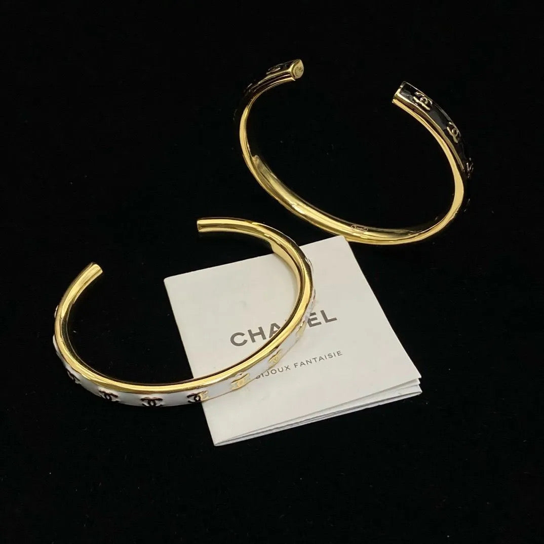 Adjustable bracelet (CART DISCOUNT)