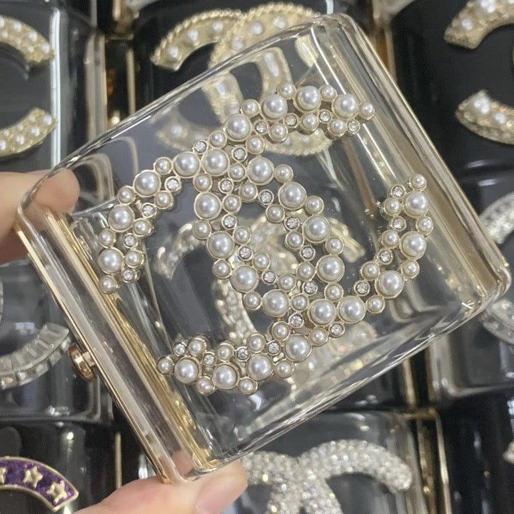 Thick Clasp Bracelet