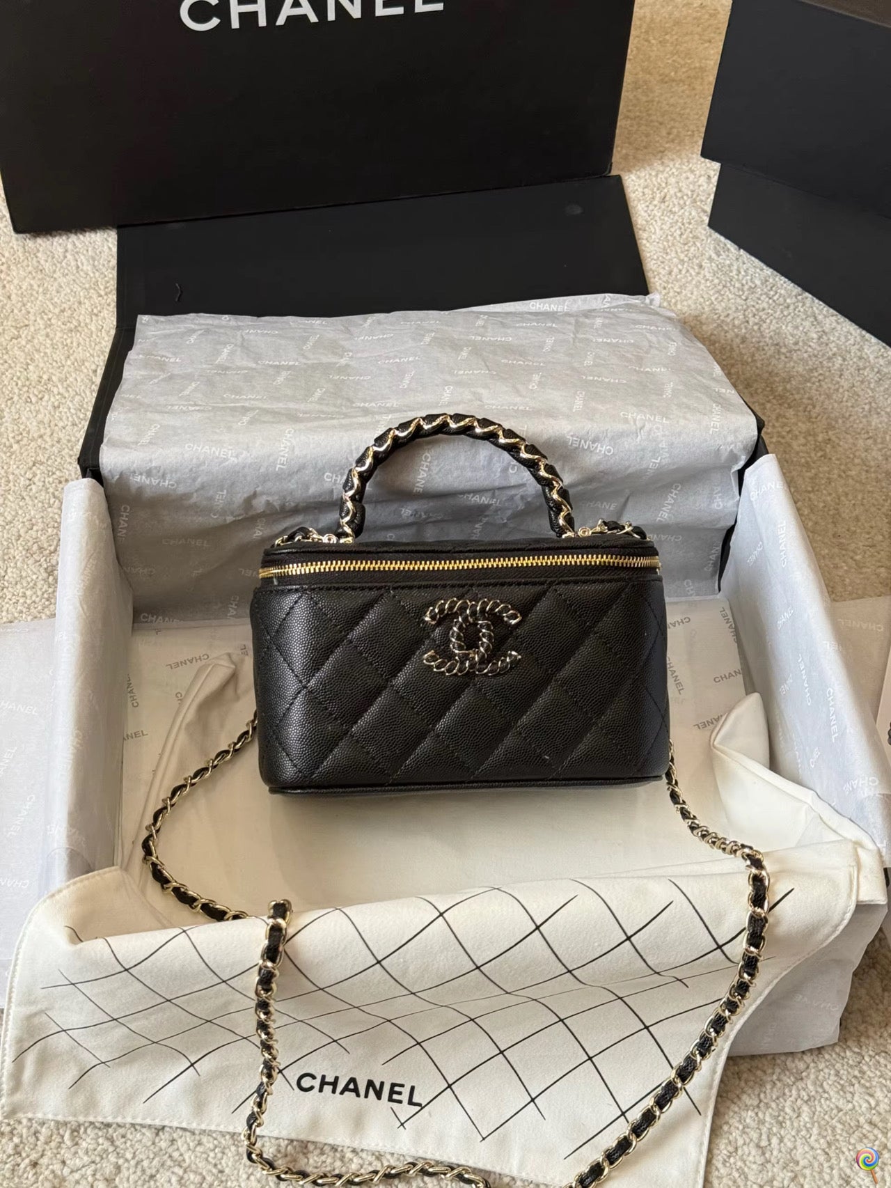 (ADDITIONAL CART DISCOUNT) Top Handle Purse