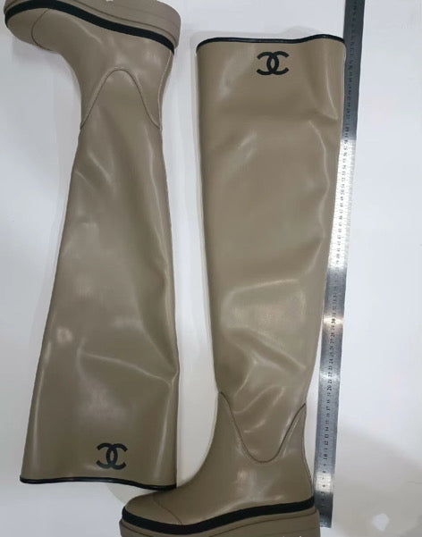 Over the Knee Rain boots (LOW STOCK)
