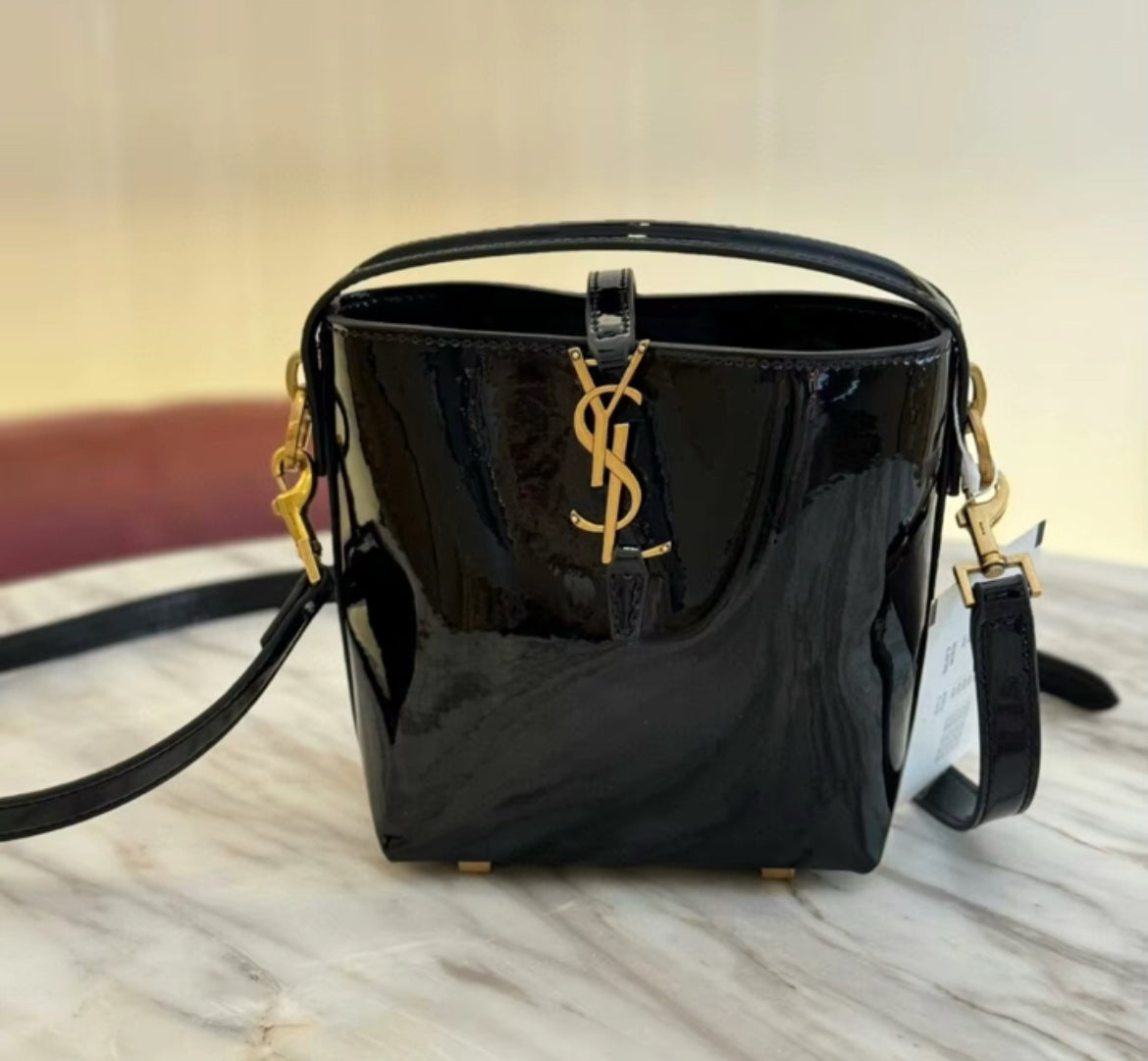 The perfect fall bag
