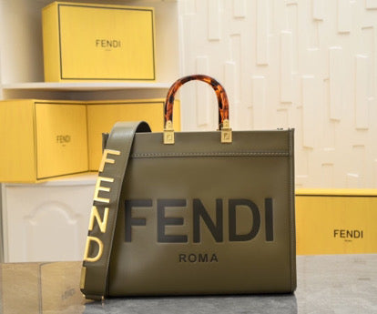 Medium Leather Tote