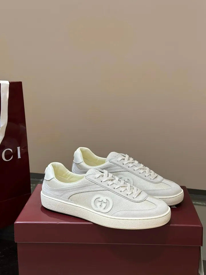 Low Profile Tennis shoe