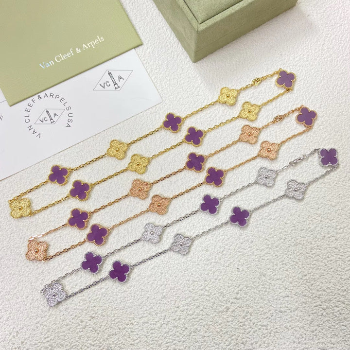 Medium length purple necklace