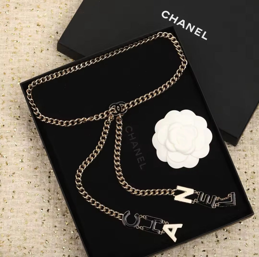Lasso Necklace