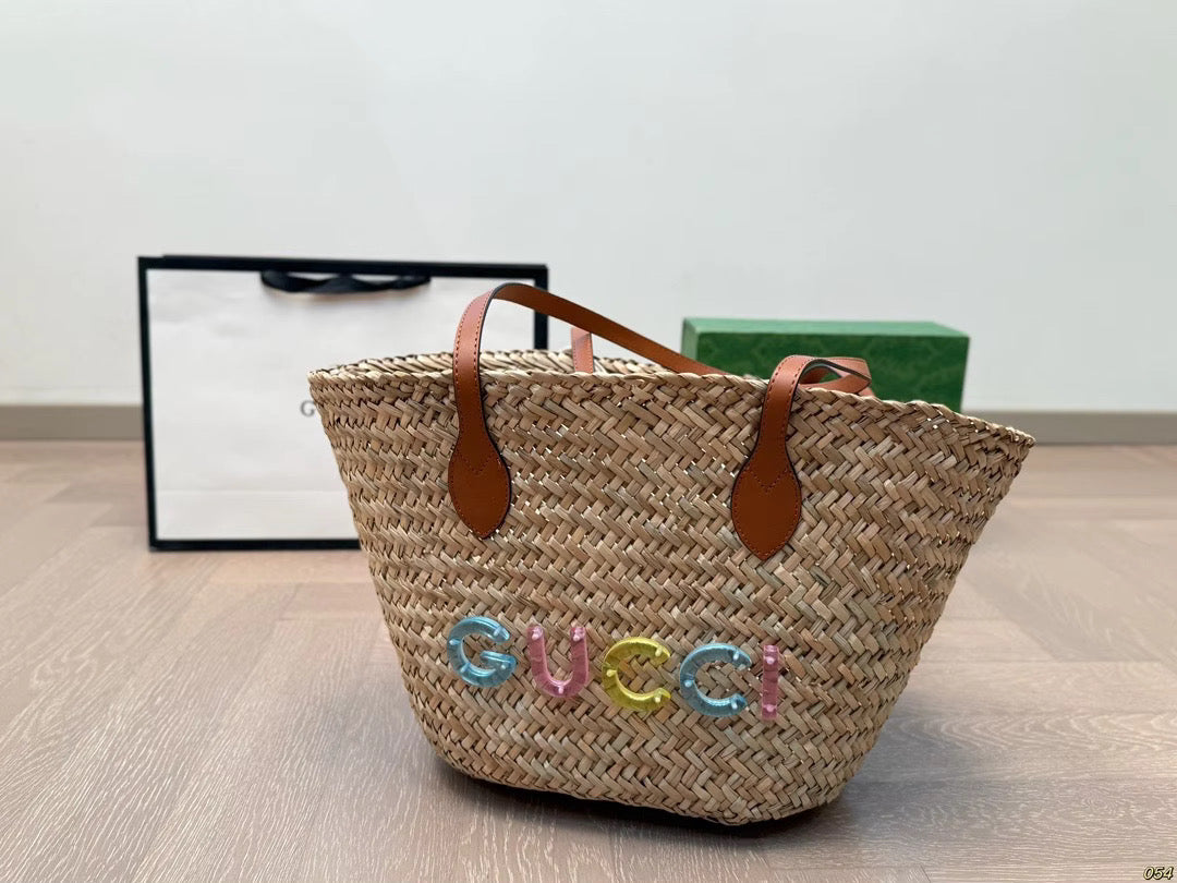 Rattan purse with leather straps