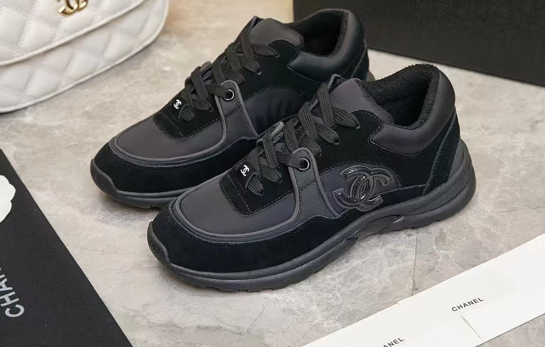 All Black Tennis Shoes