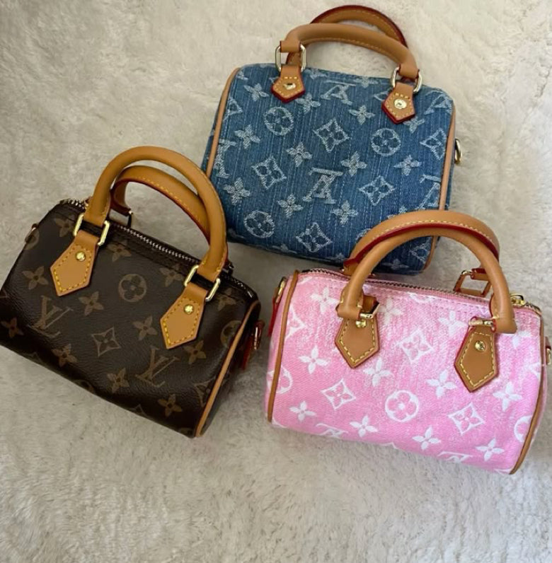 Mini colorful purse