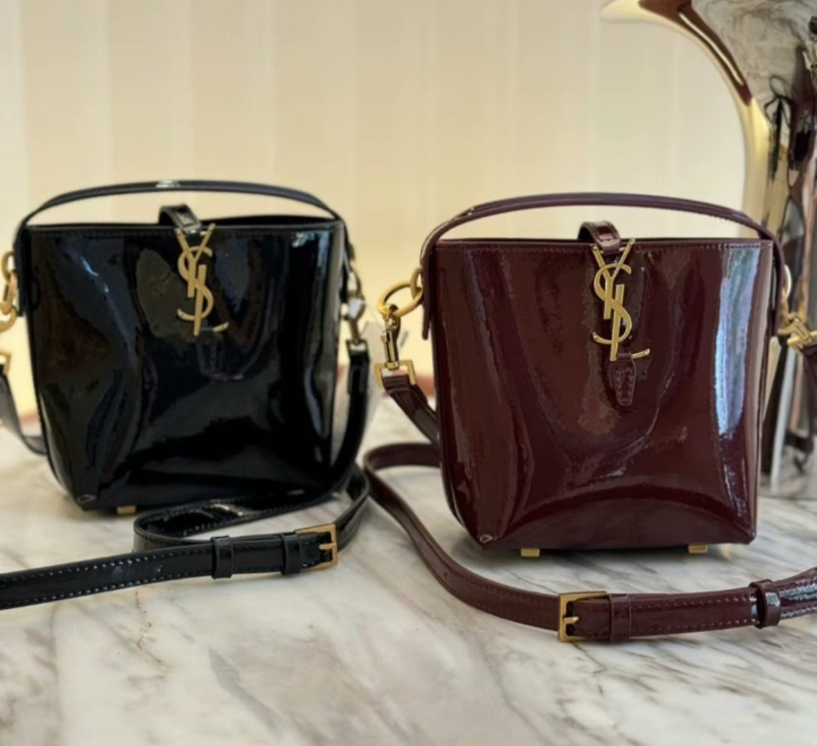 The perfect fall bag