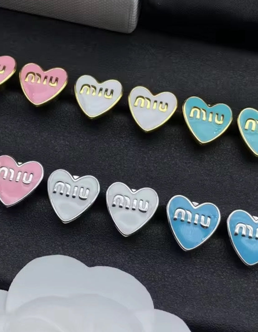Small heart earrings