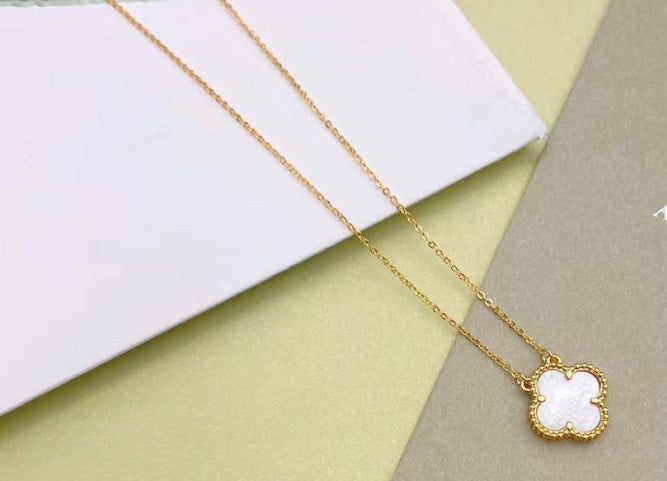 Simple necklace