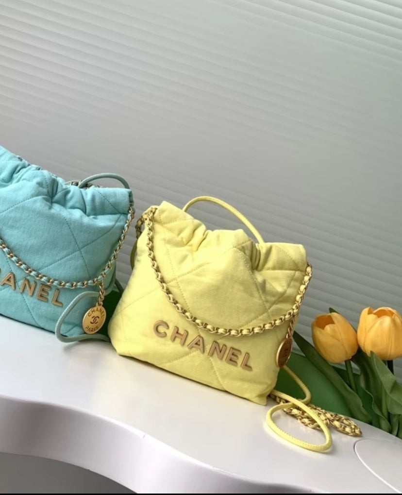Mini Bright Pouch