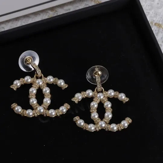 Pearl & Gold earrings