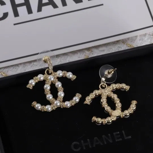 Pearl & Gold earrings