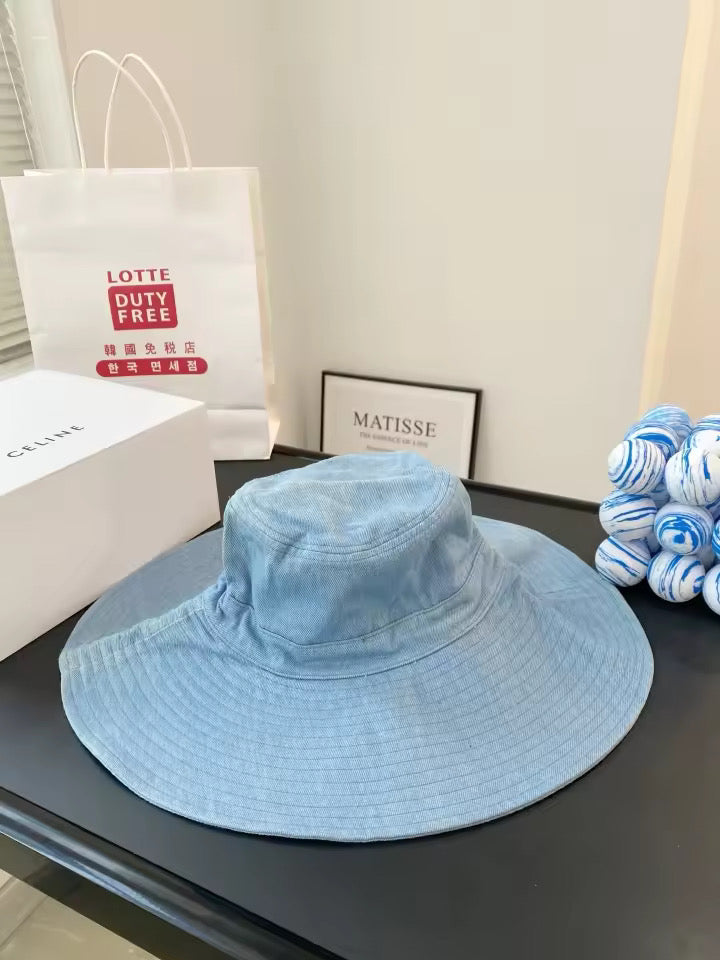 Oversized Bucket Hat