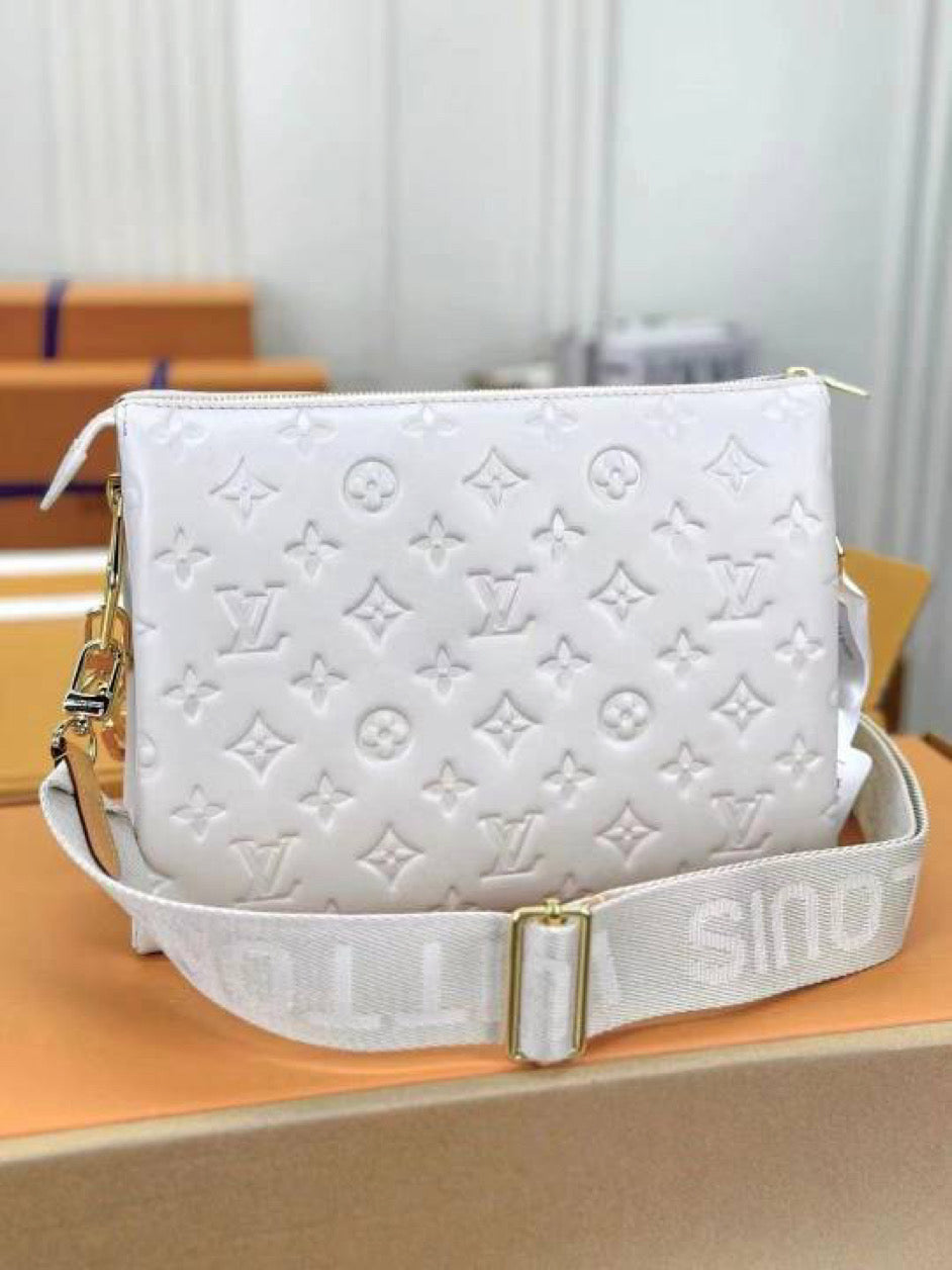 Leather bag with 3 compartments