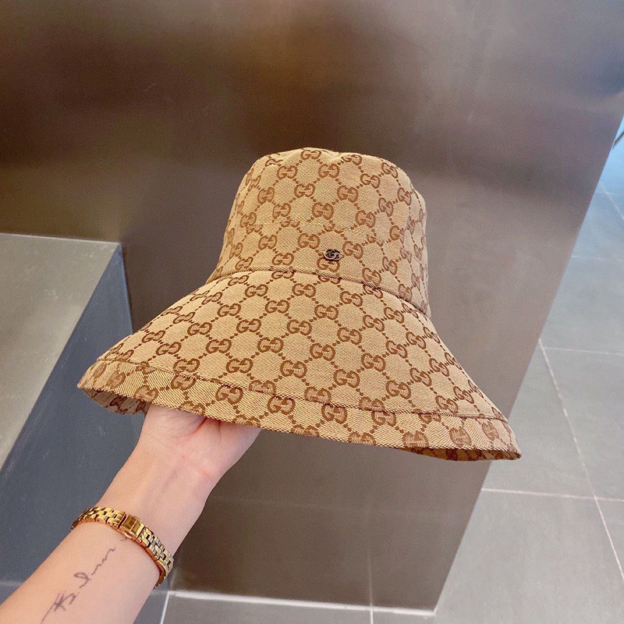 Sombrero largo marrón o denim