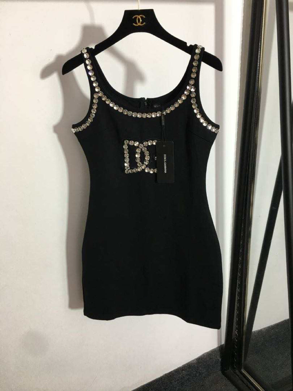 Vestido negro deslumbrado de tirantes