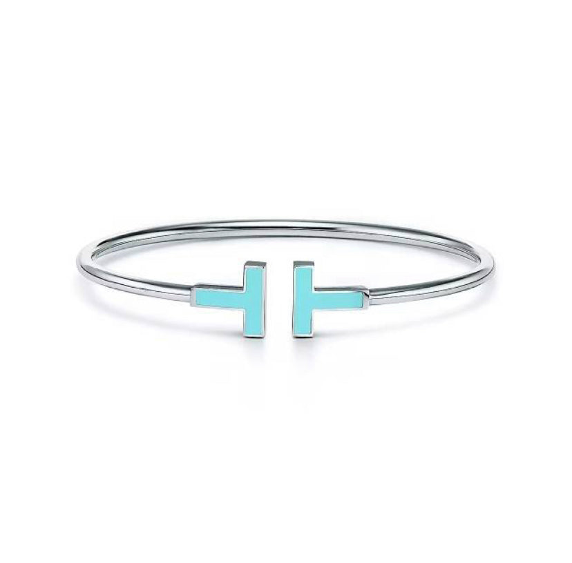 pulsera en T