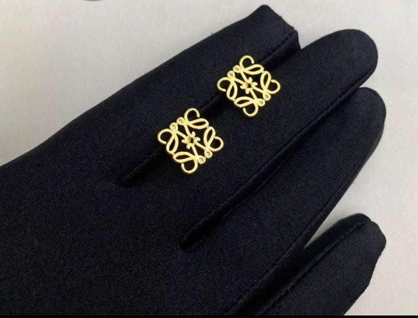 Pendientes medianos oro