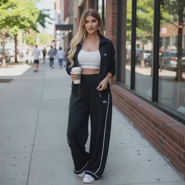 Zip up Set with line
