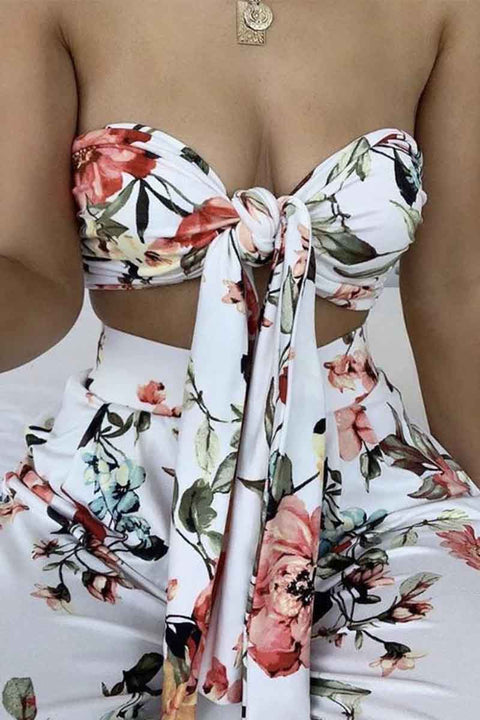 Stretchy two piece set in white floral