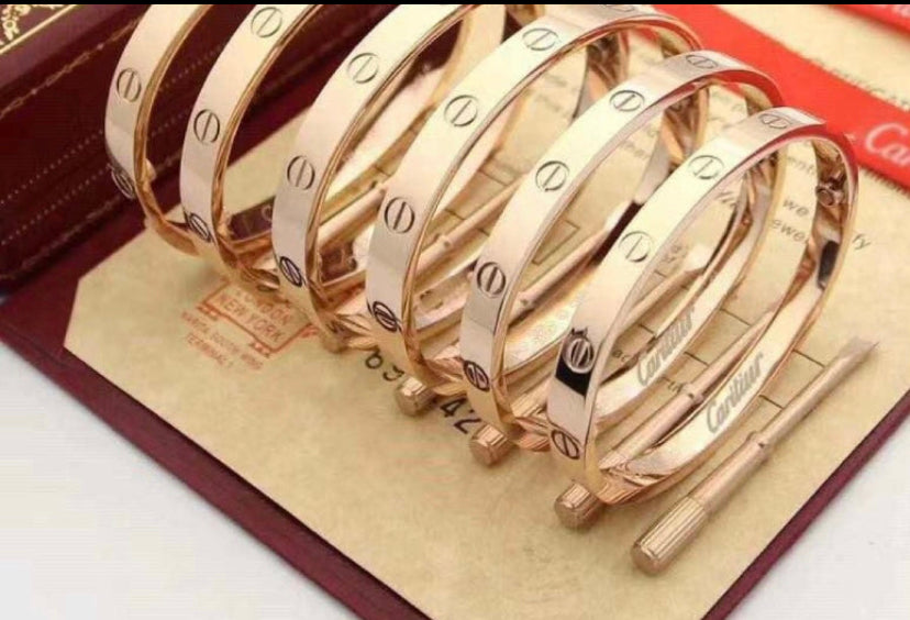 Brazalete de oro rosa o plata sin diamantes