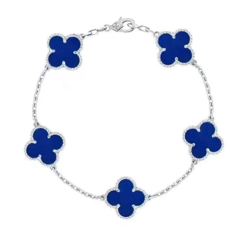 Pulsera con dijes multicolor (PRECIO FINAL EN EL CARRITO)