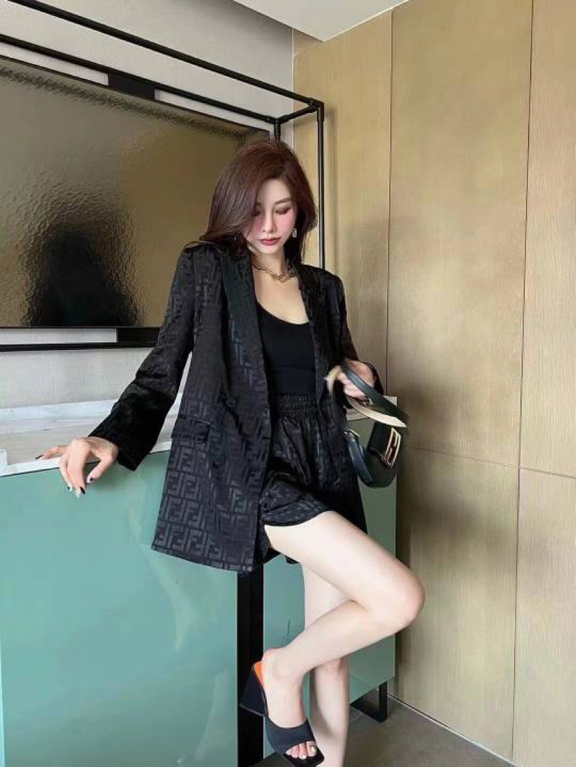 The basic Blazer set