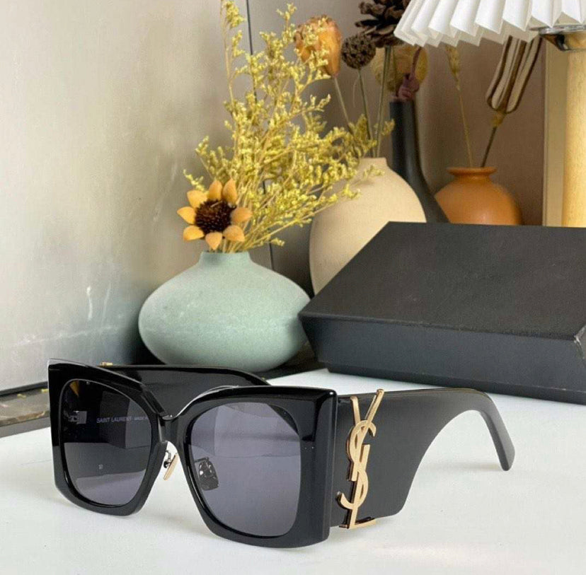 Large black Sunglasses