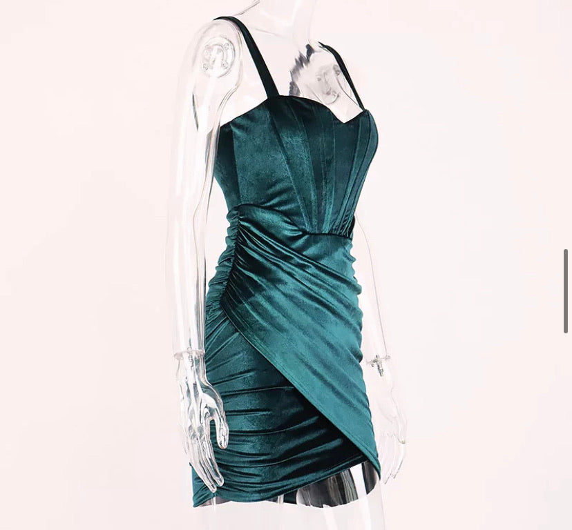 vestido verde esmeralda